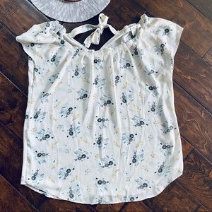 {LC Lauren Conrad} Flowy Sheer Floral Blouse